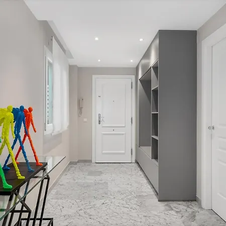 Appartement Modern And Large In The Heart Of Puerto Banus